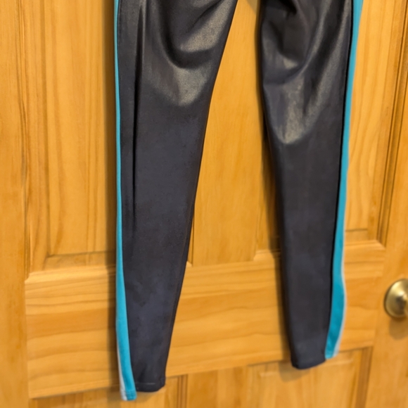 SPANX Faux Leather 7/8 Leggings Women Med Navy Cool Blue Track Stripe Athleisure - Picture 6 of 11